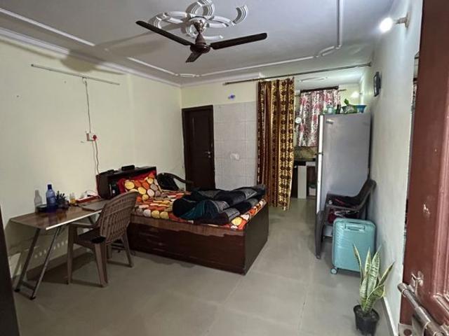 Rental | 2 BHK + 750 Sq.Ft. Apartment in Sector 14 Dwarka