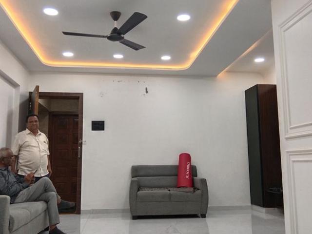 Rental | 2 BHK 750 Sq.Ft. Apartment in Shreeji Paradise