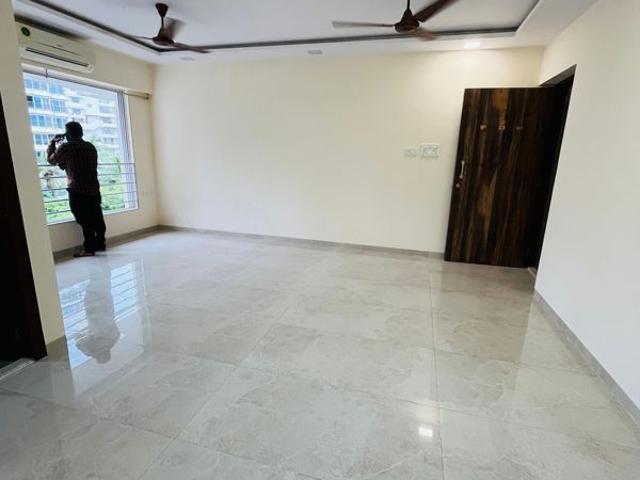 Rental | 2 BHK 750 Sq.Ft. Apartment in Sindhi Society