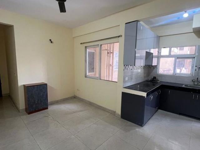 Rental | 2 BHK 750 Sq.Ft. Apartment in Signature Global Orchard Avenue