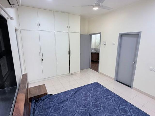 Rental | 2 BHK 750 Sq.Ft. Apartment in Sunaina Apartments Santacruz