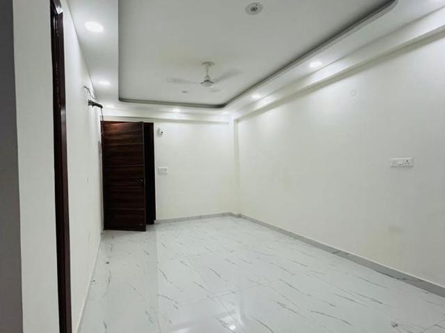 Rental | 2 BHK 750 Sq.Ft. Penthouse in Chattarpur