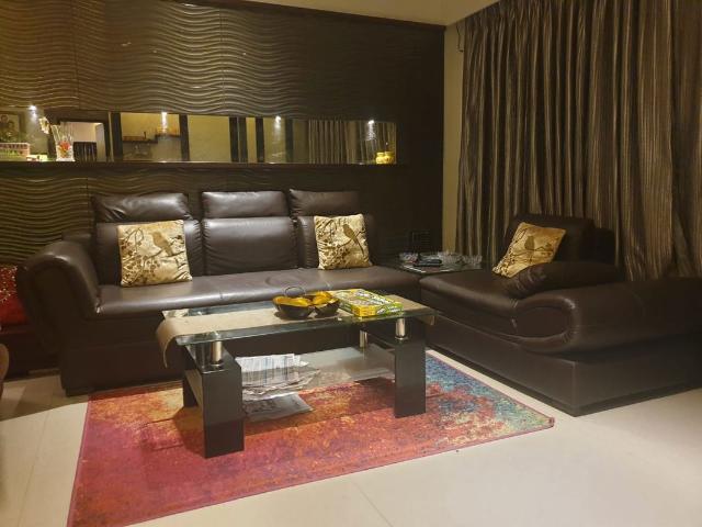 Rental | 2 BHK 765 Sq.Ft. Apartment in Triumph Tower