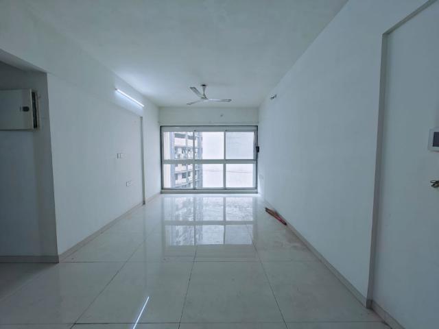 Rental | 2 BHK 760 Sq.Ft. Apartment in Godrej Central