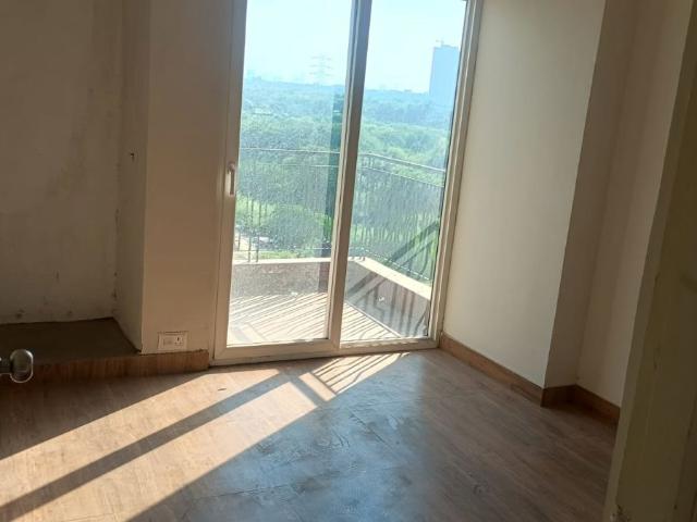 Rental | 2 BHK 770 Sq.Ft. Apartment in Prateek Grand City