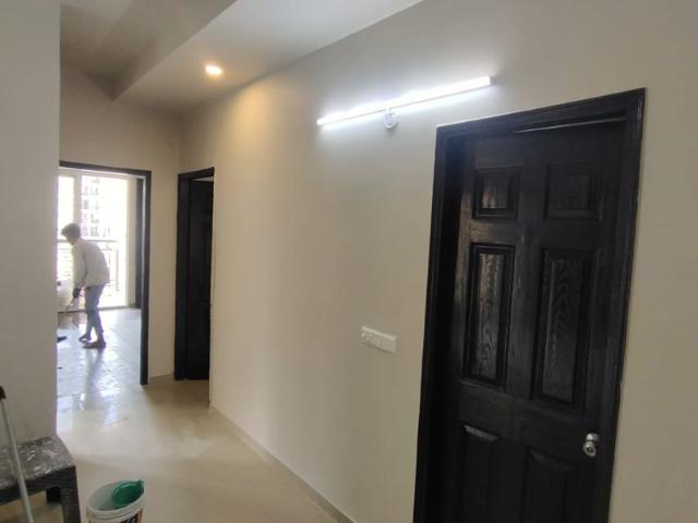 Rental | 2 BHK 770 Sq.Ft. Apartment in Prateek Grand City