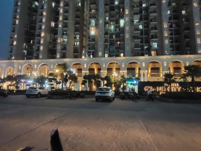 Rental | 2 BHK 770 Sq.Ft. Apartment in Prateek Grand City
