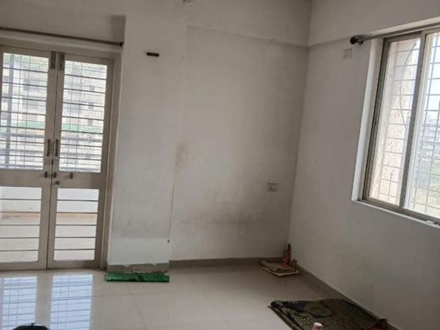 Rental | 2 BHK 780 Sq.Ft. Apartment in Vardhaman Heights