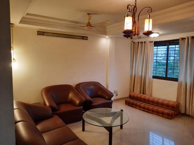 Rental | 2 BHK 780 Sq.Ft. Apartment in Ajanta Apartment Khar