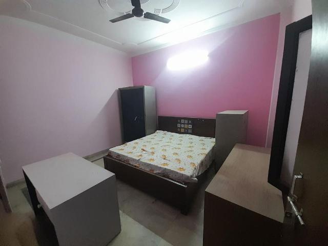 Rental | 2 BHK 780 Sq.Ft. Apartment in Chattarpur