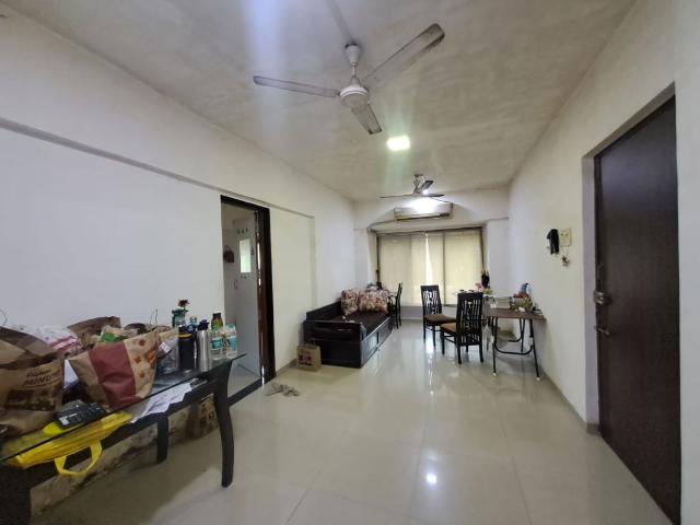 Rental | 2 BHK 780 Sq.Ft. Apartment in D Square
