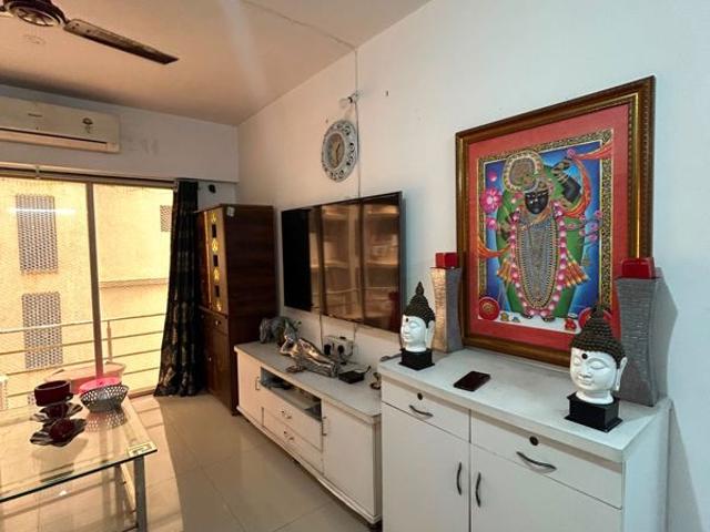 Rental | 2 BHK 780 Sq.Ft. Apartment in Gardenia Apartment Khar West