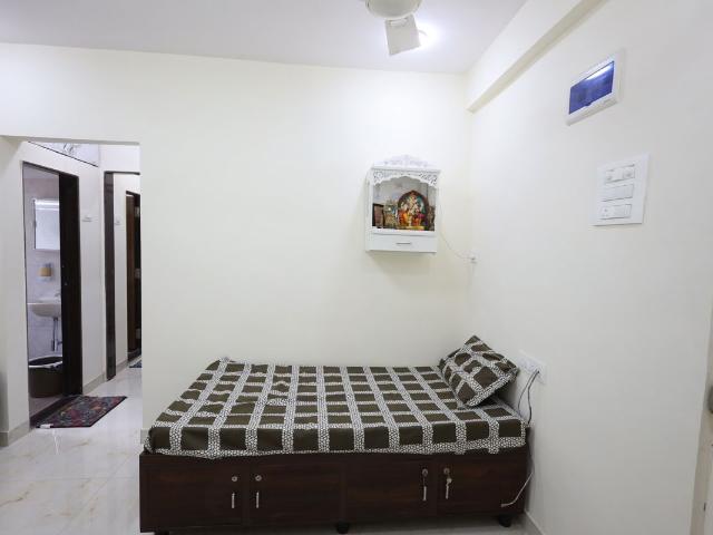 Rental | 2 BHK 780 Sq.Ft. Apartment in Purvi Apartment