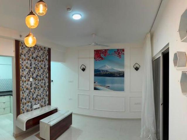 Rental | 2 BHK 804 Sq.Ft. Apartment in Choice QUE 914