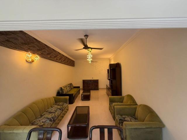 Rental | 2 BHK 800 Sq.Ft. Apartment in Turner Road