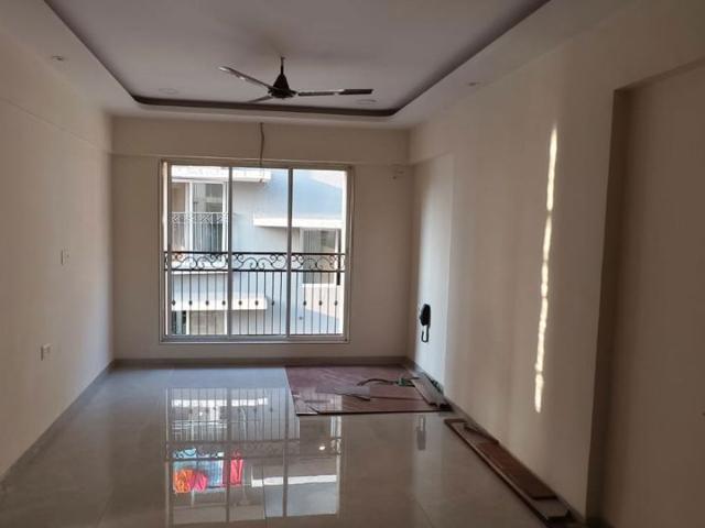 Rental | 2 BHK 800 Sq.Ft. Apartment in Vaibhavlaxmi East Syde