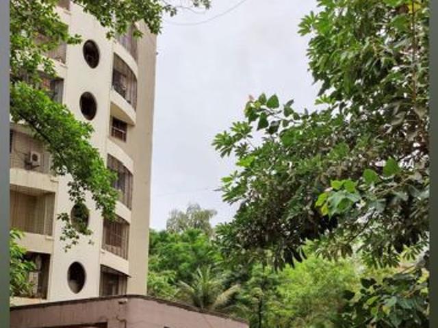 Rental | 2 BHK + 800 Sq.Ft. Apartment in Vasant Valley Complex