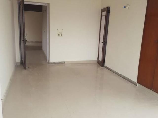 Rental | 2 BHK 800 Sq.Ft. Apartment in Vikas Puri