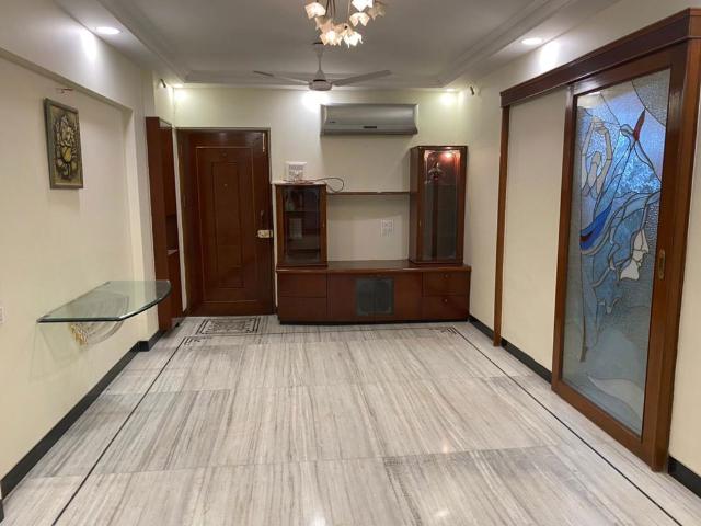 Rental | 2 BHK 800 Sq.Ft. Apartment in Andheri West