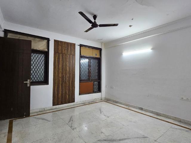 Rental | 2 BHK + 800 Sq.Ft. Apartment in Civil Lines