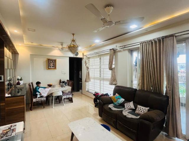 Rental | 2 BHK 800 Sq.Ft. Apartment in Five Star Royal Entrada