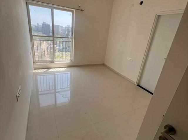 Rental | 2 BHK 800 Sq.Ft. Apartment in Godrej Carnival