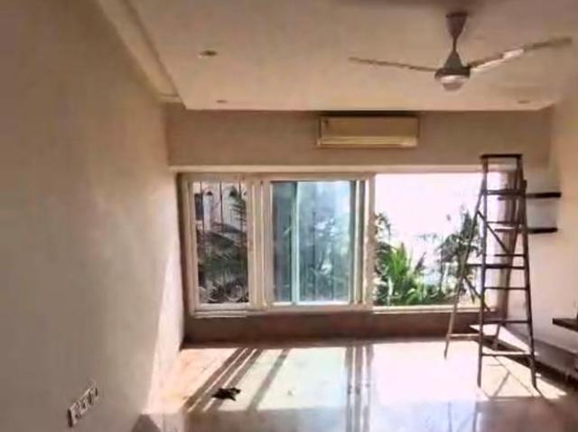 Rental | 2 BHK 800 Sq.Ft. Apartment in Heritage Apartments Bandra