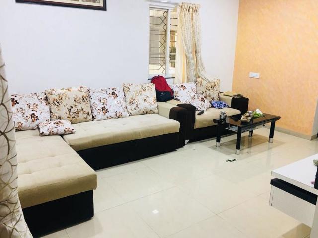 Rental | 2 BHK + 800 Sq.Ft. Apartment in Kakade City