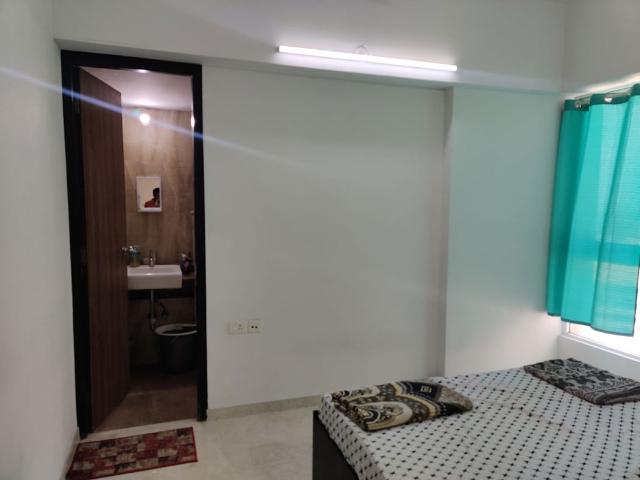 Rental | 2 BHK + 800 Sq.Ft. Apartment in Lodha Amara