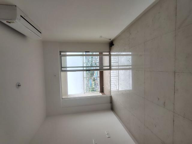 Rental | 2 BHK 800 Sq.Ft. Apartment in Lodha Amara Tower 24 And 25