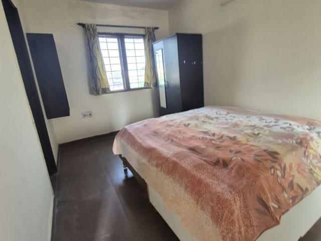 Rental | 2 BHK + 800 Sq.Ft. Apartment in Mayur Vihar