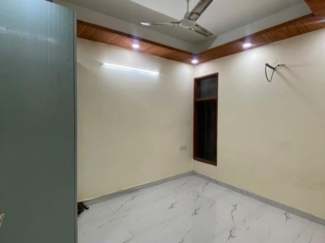 Rental | 2 BHK + 800 Sq.Ft. Apartment in Paryavaran Complex