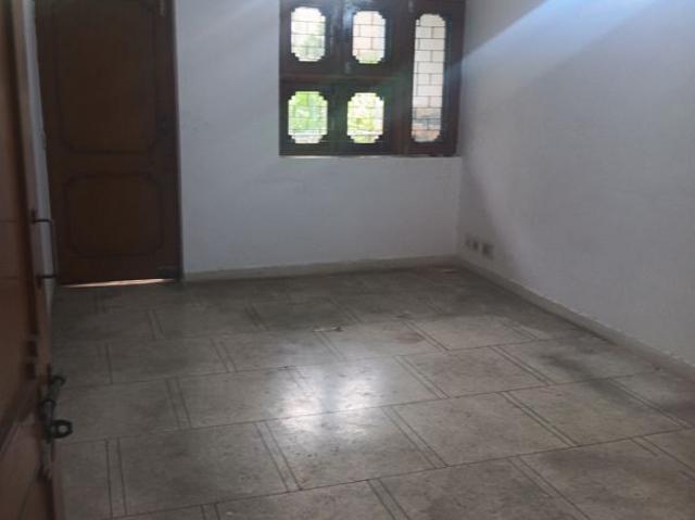 Rental | 2 BHK + 800 Sq.Ft. Apartment in Patparganj