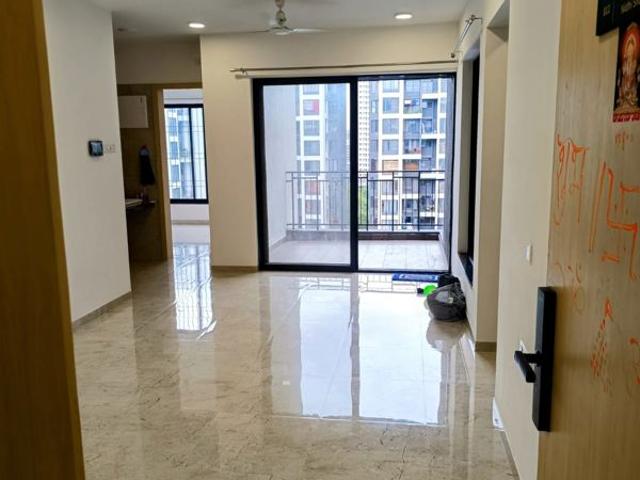 Rental | 2 BHK 800 Sq.Ft. Apartment in Rama Metro Life Bizz Bay