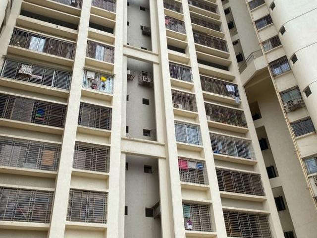 Rental | 2 BHK 800 Sq.Ft. Apartment in Raheja Tipco Heights