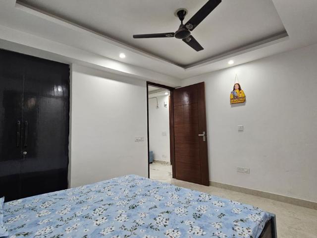 Rental | 2 BHK 800 Sq.Ft. Apartment in Saket