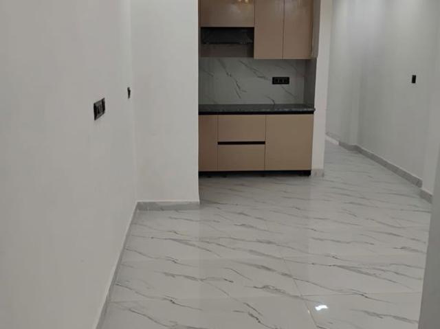 Rental | 2 BHK 800 Sq.Ft. Apartment in Saket