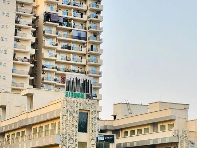 Rental | 2 BHK 800 Sq.Ft. Apartment in Signature Global The Roselia
