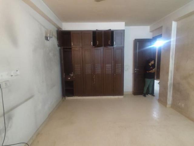 Rental | 2 BHK 80 Sq.Yd. Apartment in Savitri Nagar