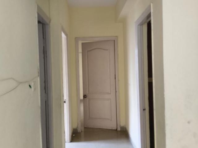 Rental | 2 BHK 825 Sq.Ft. Apartment in Paras Tierea