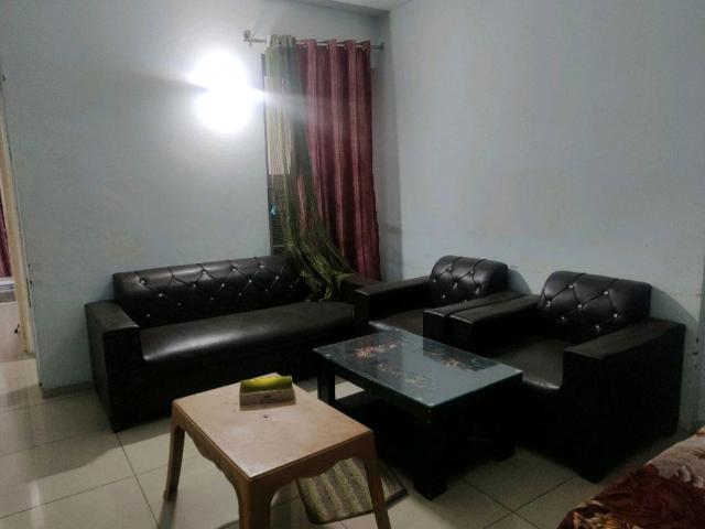 Rental | 2 BHK 840 Sq.Ft. Apartment in Wave Dream Homes