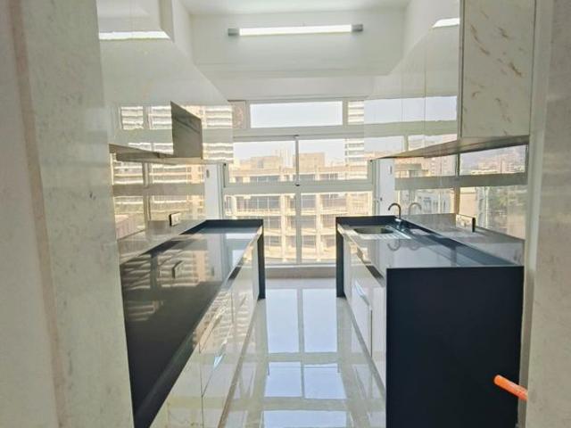 Rental | 2 BHK 850 Sq.Ft. Apartment in Andheri CHS