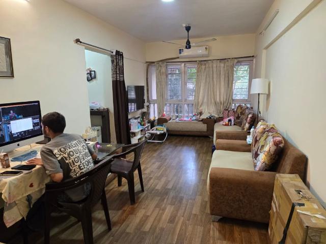 Rental | 2 BHK 850 Sq.Ft. Apartment in Andheri West