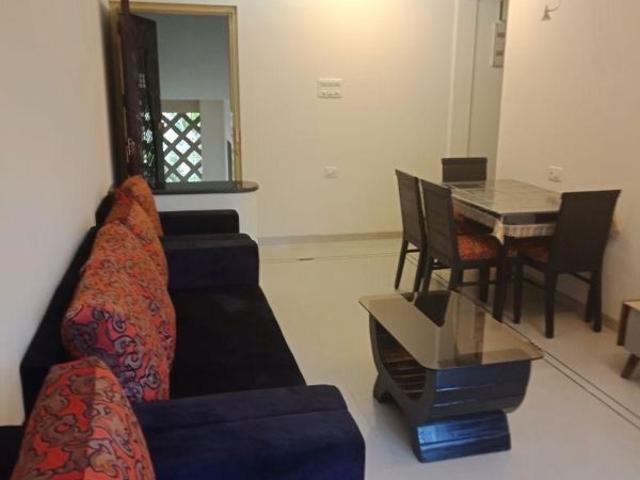 Rental | 2 BHK 850 Sq.Ft. Apartment in Express Apartment