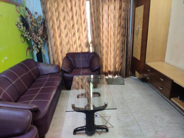 Rental | 2 BHK 850 Sq.Ft. Apartment in Lokhandwala Complex