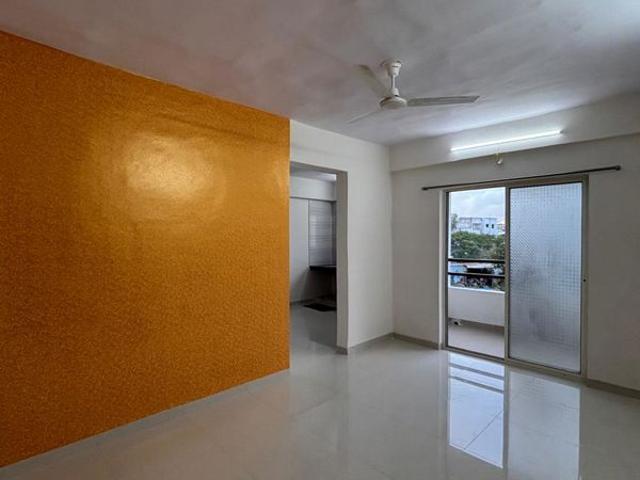 Rental | 2 BHK 850 Sq.Ft. Apartment in Mokarwadi