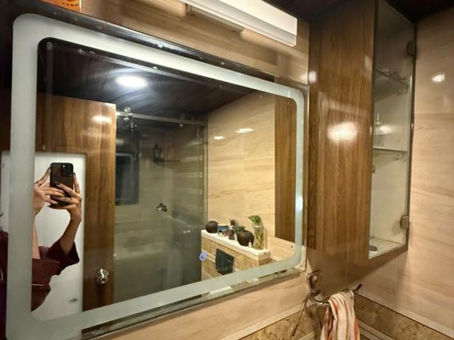 Rental | 2 BHK 850 Sq.Ft. Apartment in Raunak Tower
