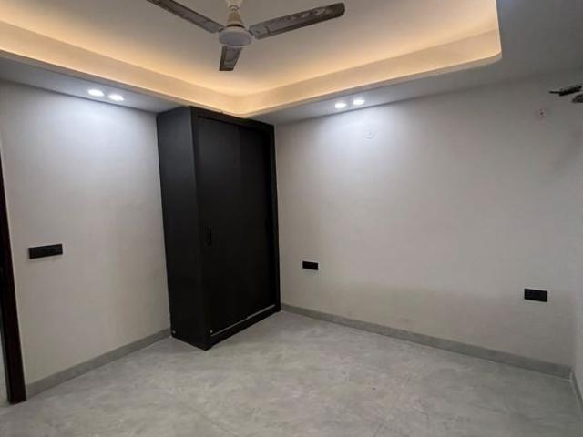 Rental | 2 BHK 850 Sq.Ft. Apartment in Saket