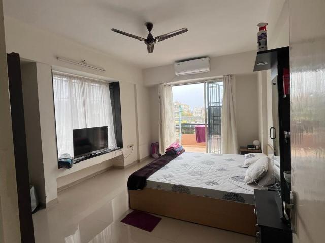 Rental | 2 BHK 850 Sq.Ft. Apartment in Shroff Serenade