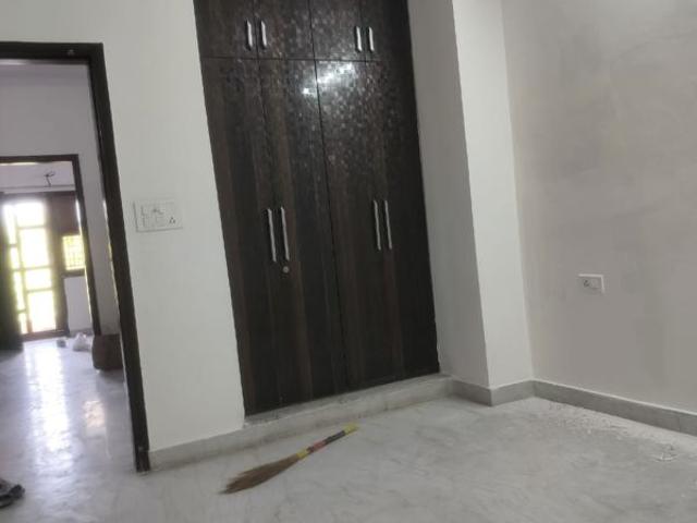 Rental | 2 BHK 865 Sq.Ft. Apartment in PRA East Avenue